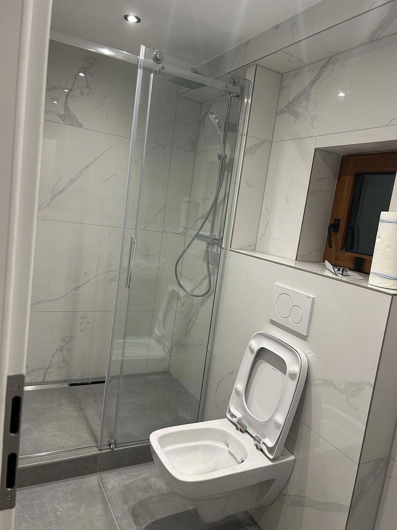 Prenájom bytu 4-izbový 115 m², Wörrstadt, Porýnie-Falcko Prenájom bytu 4-izbový 115 m², Wörrstadt, Porýnie-Falcko