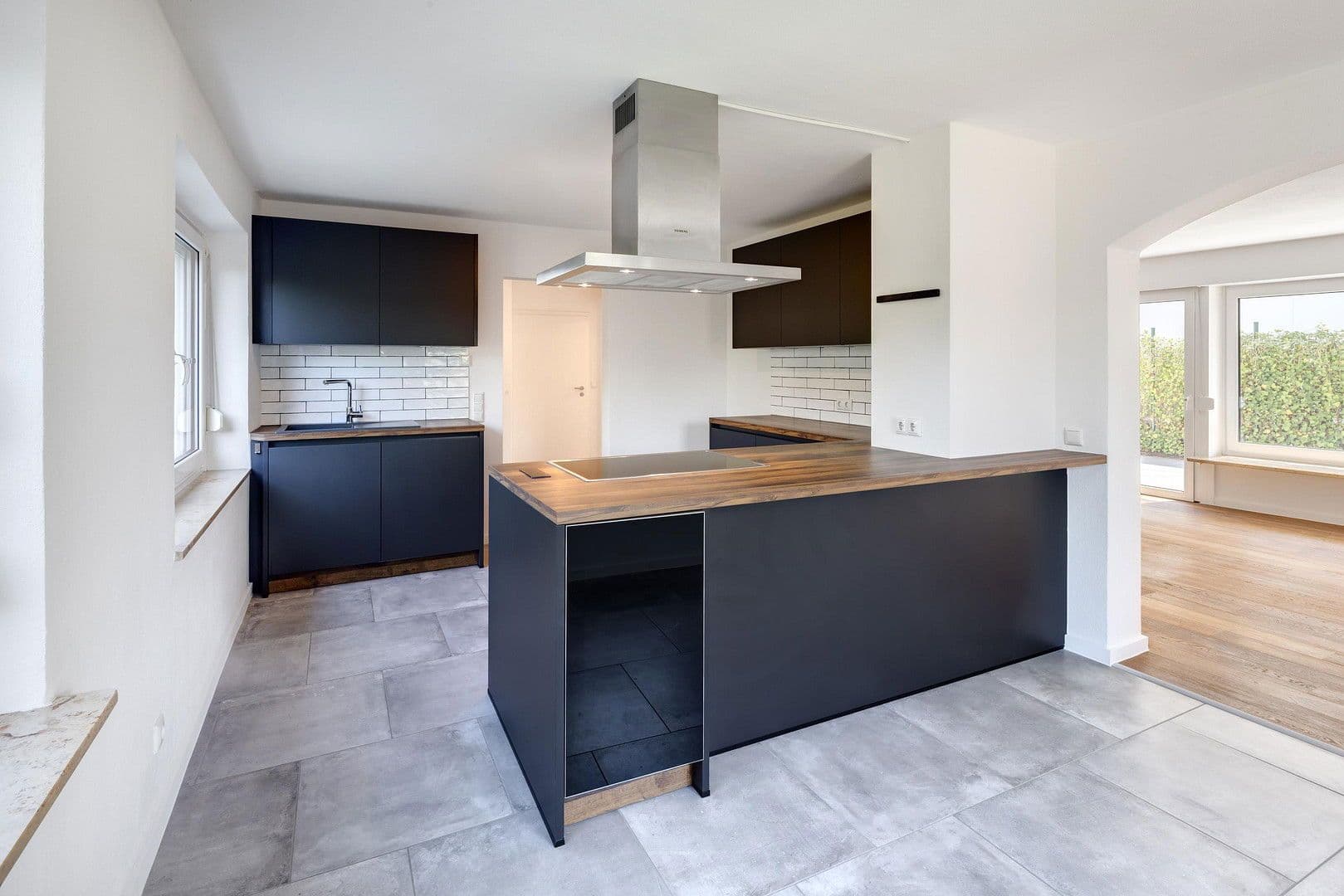 Predaj domu 277 m², pozemek 383 m², Gilching, Bavorsko Predaj domu 277 m², pozemek 383 m², Gilching, Bavorsko