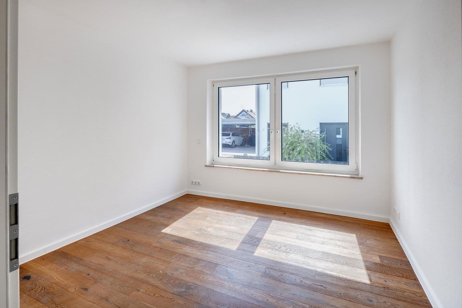 Predaj domu 277 m², pozemek 383 m², Gilching, Bavorsko Predaj domu 277 m², pozemek 383 m², Gilching, Bavorsko