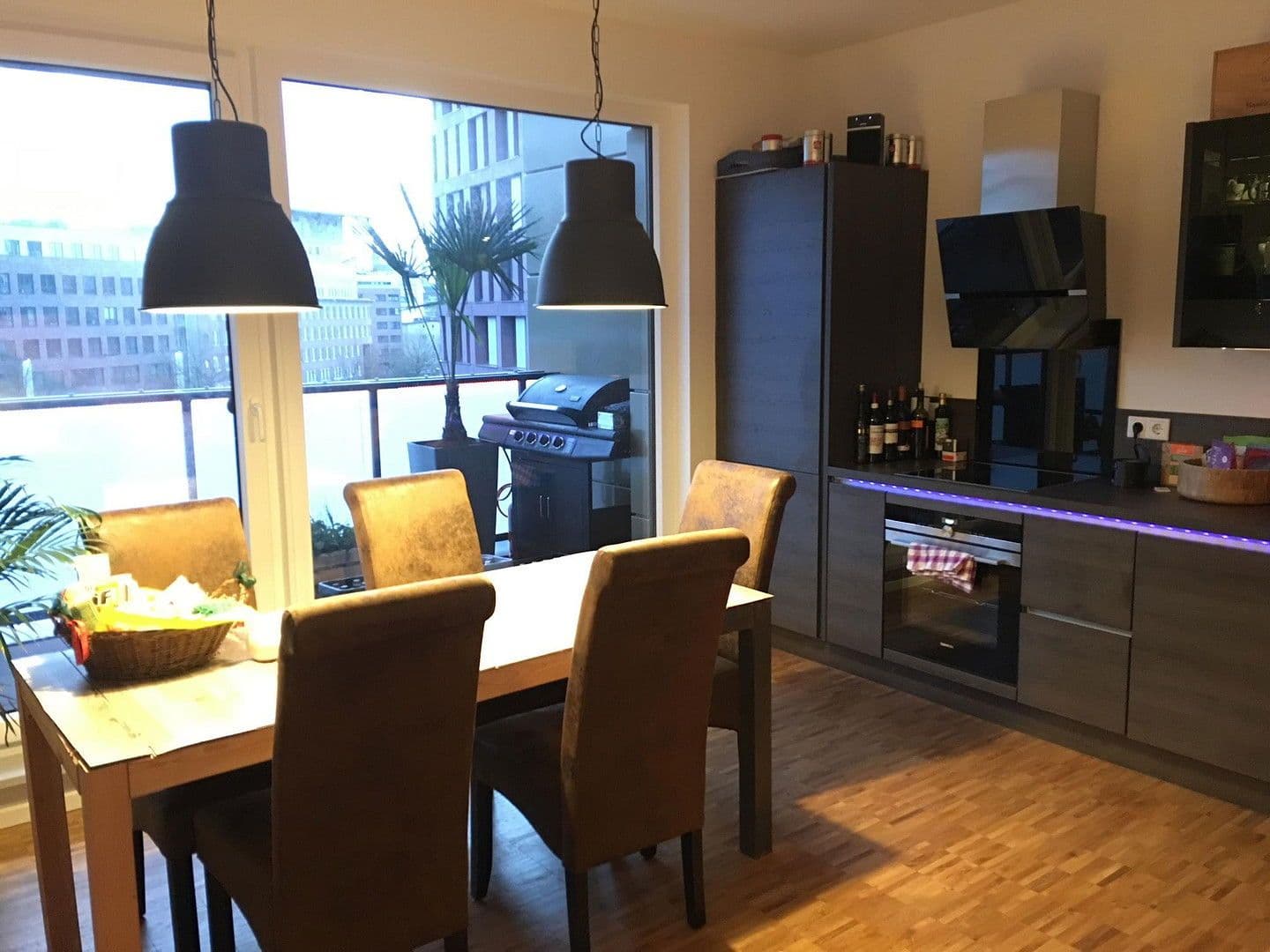 Prenájom bytu 3-izbový 98 m², Sonninstr. 14, Hamburg, Hamburg Prenájom bytu 3-izbový 98 m², Sonninstr. 14, Hamburg, Hamburg