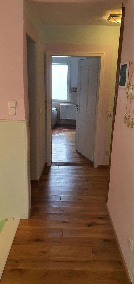 Predaj domu 250 m², pozemek 45.000 m², Brauweiler, Porýnie-Falcko Predaj domu 250 m², pozemek 45.000 m², Brauweiler, Porýnie-Falcko