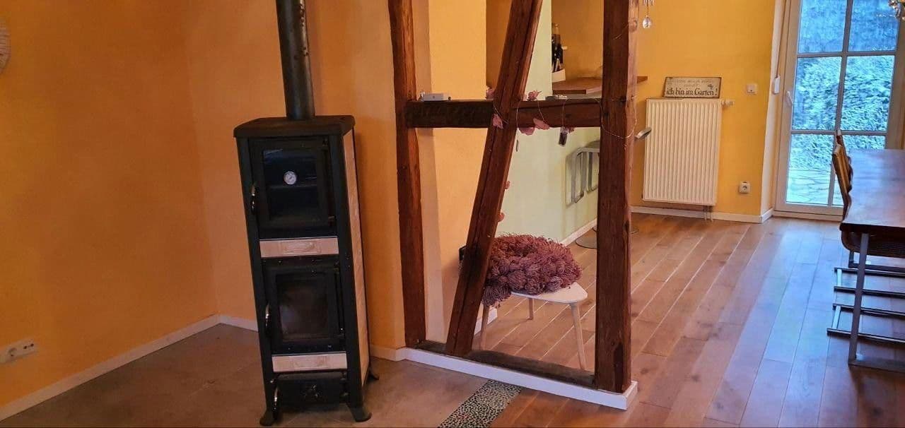 Predaj domu 250 m², pozemek 45.000 m², Brauweiler, Porýnie-Falcko Predaj domu 250 m², pozemek 45.000 m², Brauweiler, Porýnie-Falcko