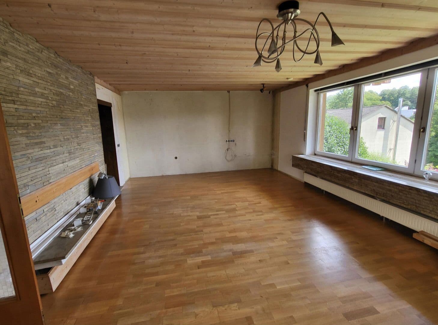 Predaj domu 230 m², pozemek 1.014 m², Pegnitz, Bavorsko Predaj domu 230 m², pozemek 1.014 m², Pegnitz, Bavorsko