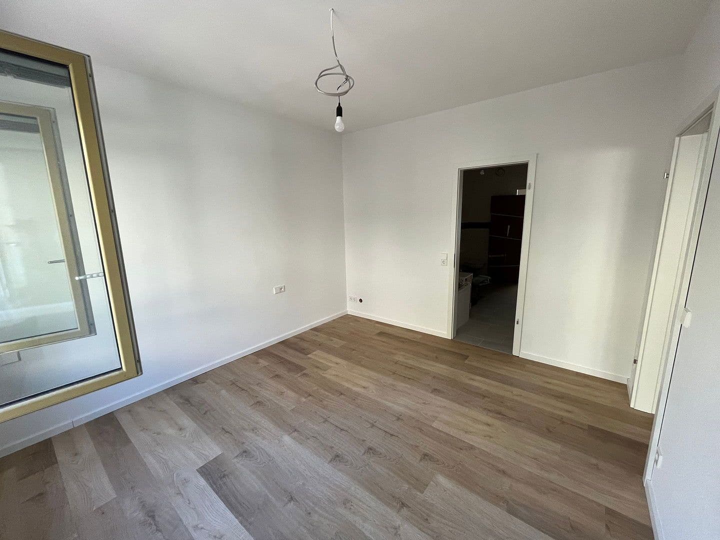 Prenájom bytu 4-izbový 102 m², Bleichstraße 10/1, Göppingen, Bádensko-Wurttembersko Prenájom bytu 4-izbový 102 m², Bleichstraße 10/1, Göppingen, Bádensko-Wurttembersko