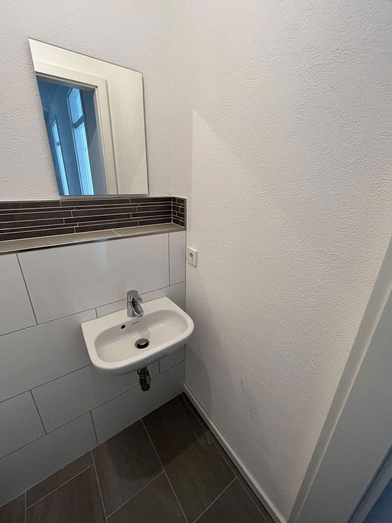 Prenájom bytu 4-izbový 102 m², Bleichstraße 10/1, Göppingen, Bádensko-Wurttembersko Prenájom bytu 4-izbový 102 m², Bleichstraße 10/1, Göppingen, Bádensko-Wurttembersko