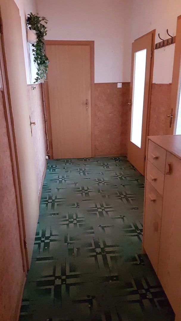 Predaj domu 161 m², pozemek 1.840 m², Kemberg, Sasko-Anhaltsko Predaj domu 161 m², pozemek 1.840 m², Kemberg, Sasko-Anhaltsko