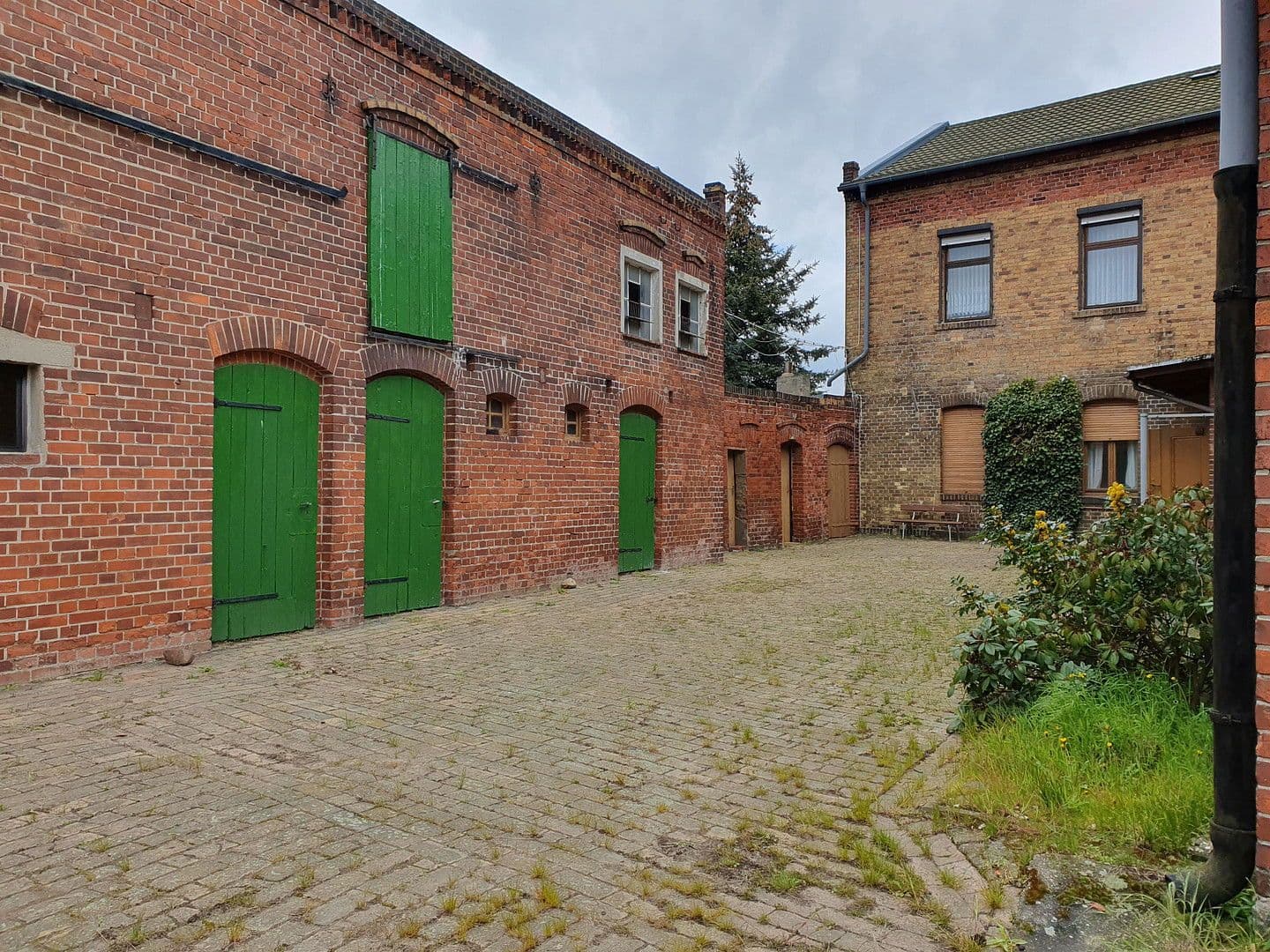 Predaj domu 161 m², pozemek 1.840 m², Kemberg, Sasko-Anhaltsko Predaj domu 161 m², pozemek 1.840 m², Kemberg, Sasko-Anhaltsko