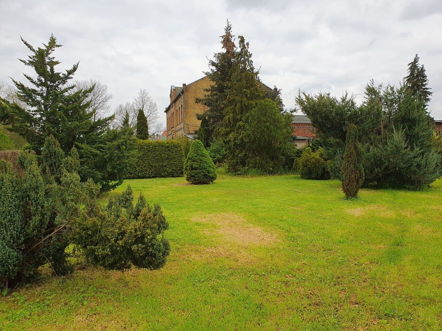 Predaj domu 161 m², pozemek 1.840 m², Kemberg, Sasko-Anhaltsko Predaj domu 161 m², pozemek 1.840 m², Kemberg, Sasko-Anhaltsko