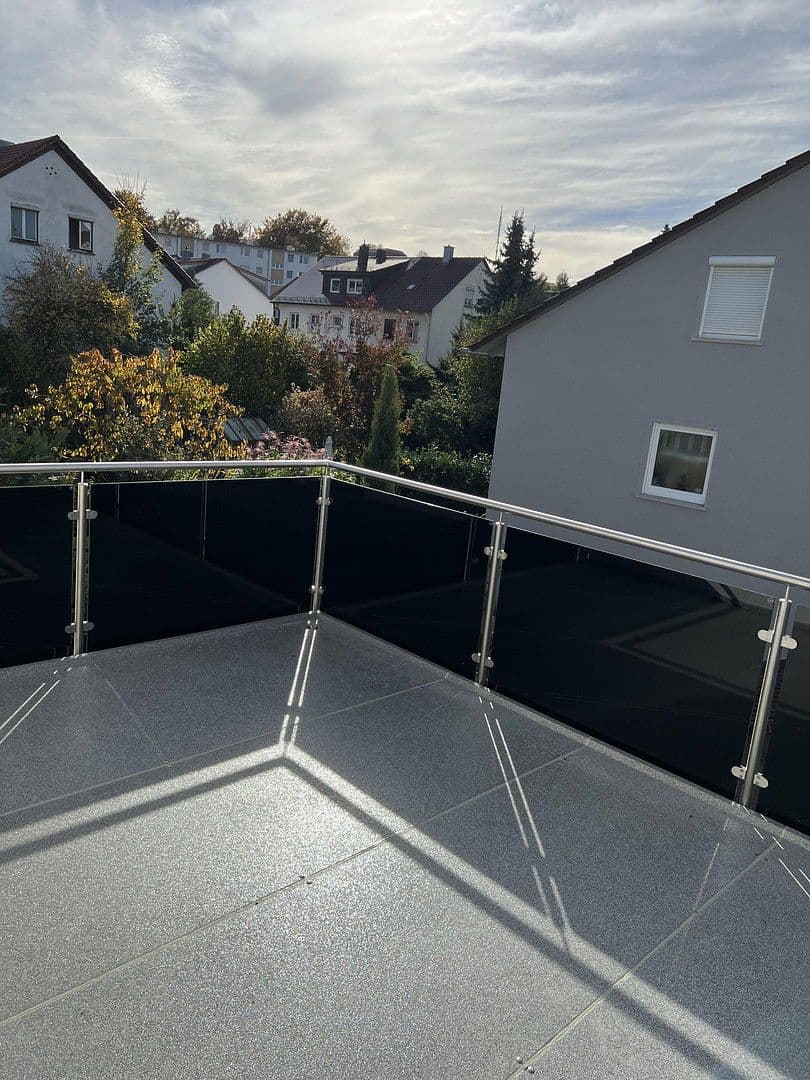 Prenájom bytu 3-izbový 77 m², Kölllestraße 25, Ulm, Bádensko-Wurttembersko Prenájom bytu 3-izbový 77 m², Kölllestraße 25, Ulm, Bádensko-Wurttembersko