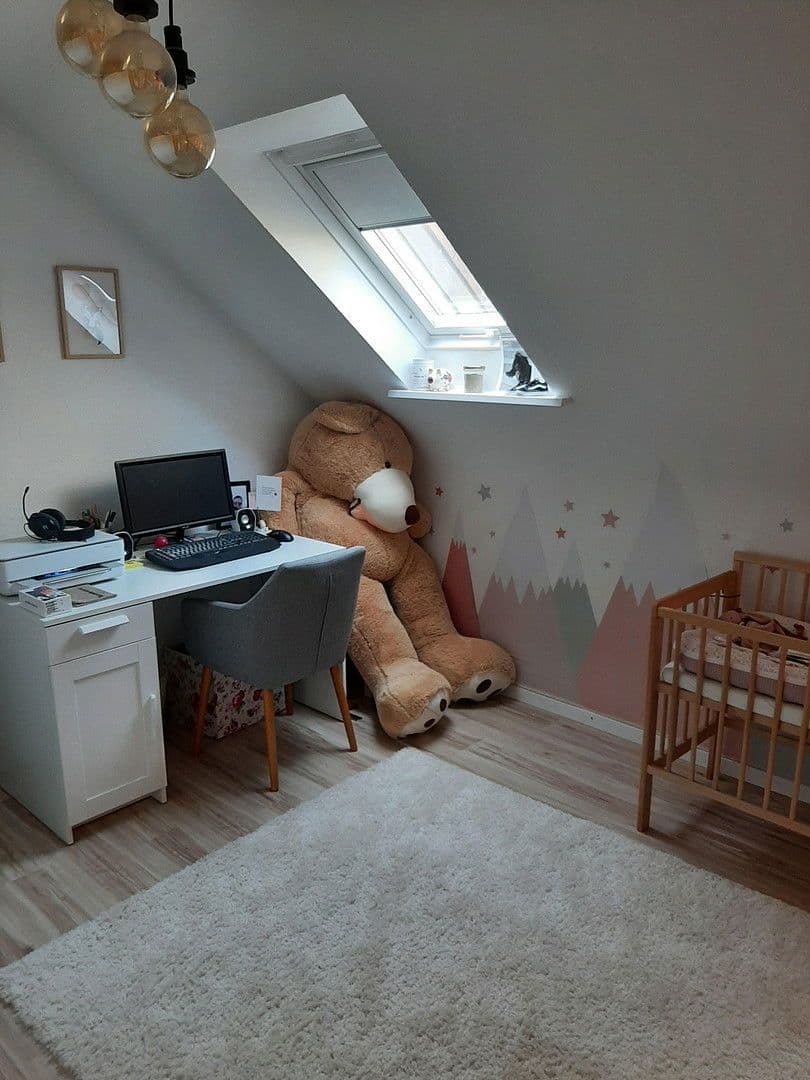 Prenájom bytu 3-izbový 75 m², Neuhausen auf den Fildern, Bádensko-Wurttembersko Prenájom bytu 3-izbový 75 m², Neuhausen auf den Fildern, Bádensko-Wurttembersko