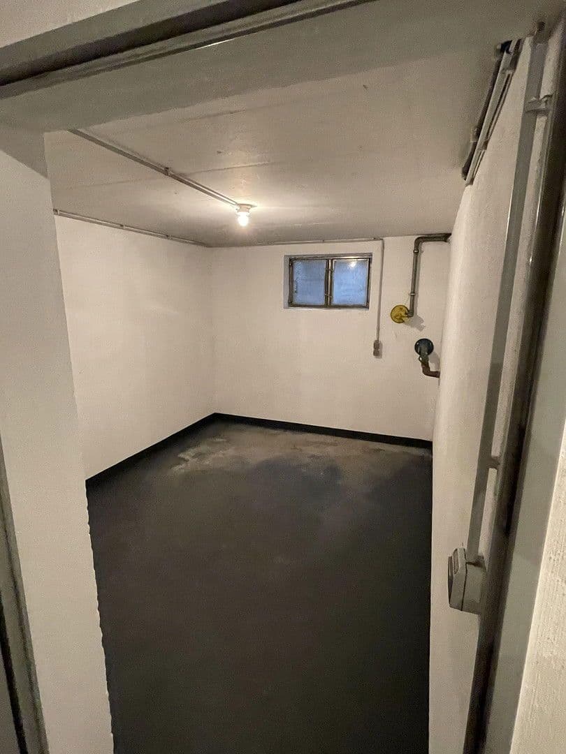 Prenájom bytu 3-izbový 87 m², Reutlinger Str. 2, Reutlingen, Bádensko-Wurttembersko Prenájom bytu 3-izbový 87 m², Reutlinger Str. 2, Reutlingen, Bádensko-Wurttembersko