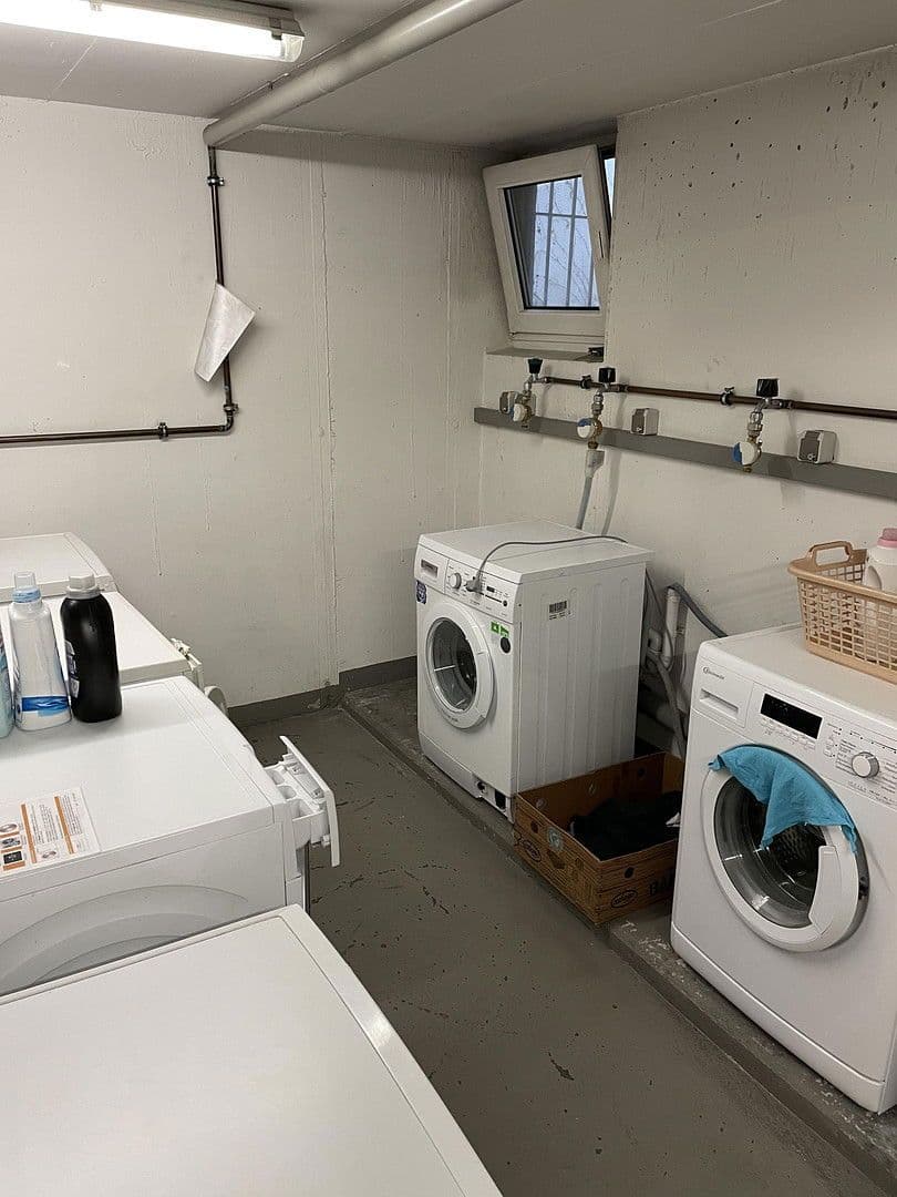 Prenájom bytu 3-izbový 87 m², Reutlinger Str. 2, Reutlingen, Bádensko-Wurttembersko Prenájom bytu 3-izbový 87 m², Reutlinger Str. 2, Reutlingen, Bádensko-Wurttembersko