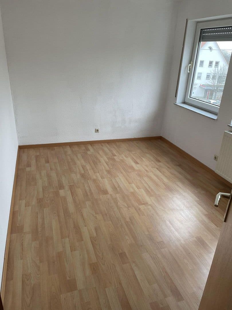 Prenájom bytu 3-izbový 87 m², Reutlinger Str. 2, Reutlingen, Bádensko-Wurttembersko Prenájom bytu 3-izbový 87 m², Reutlinger Str. 2, Reutlingen, Bádensko-Wurttembersko