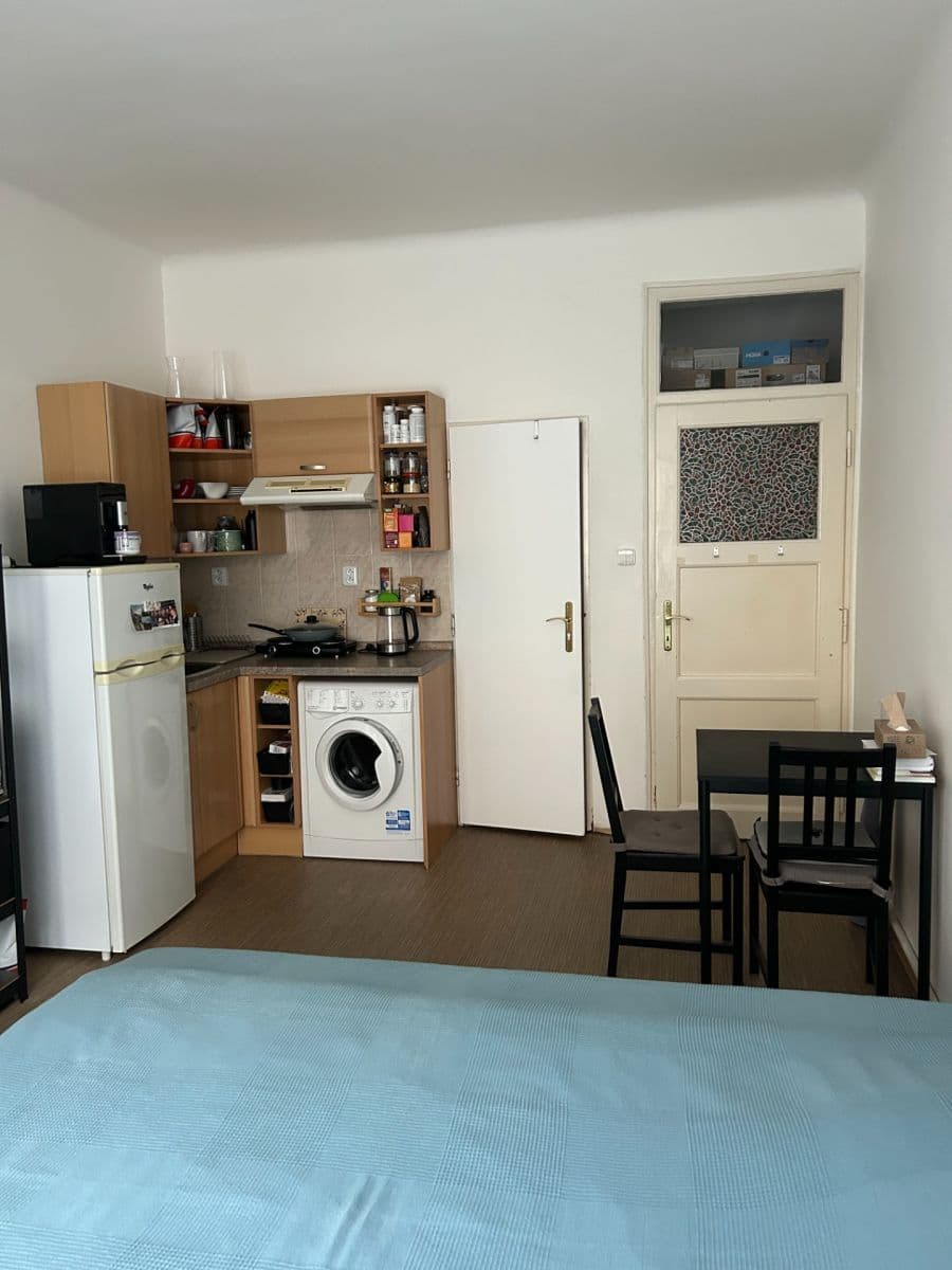 Prenájom bytu Garsoniéra 25 m², Oldřichova, Praha, Praha Prenájom bytu Garsoniéra 25 m², Oldřichova, Praha, Praha