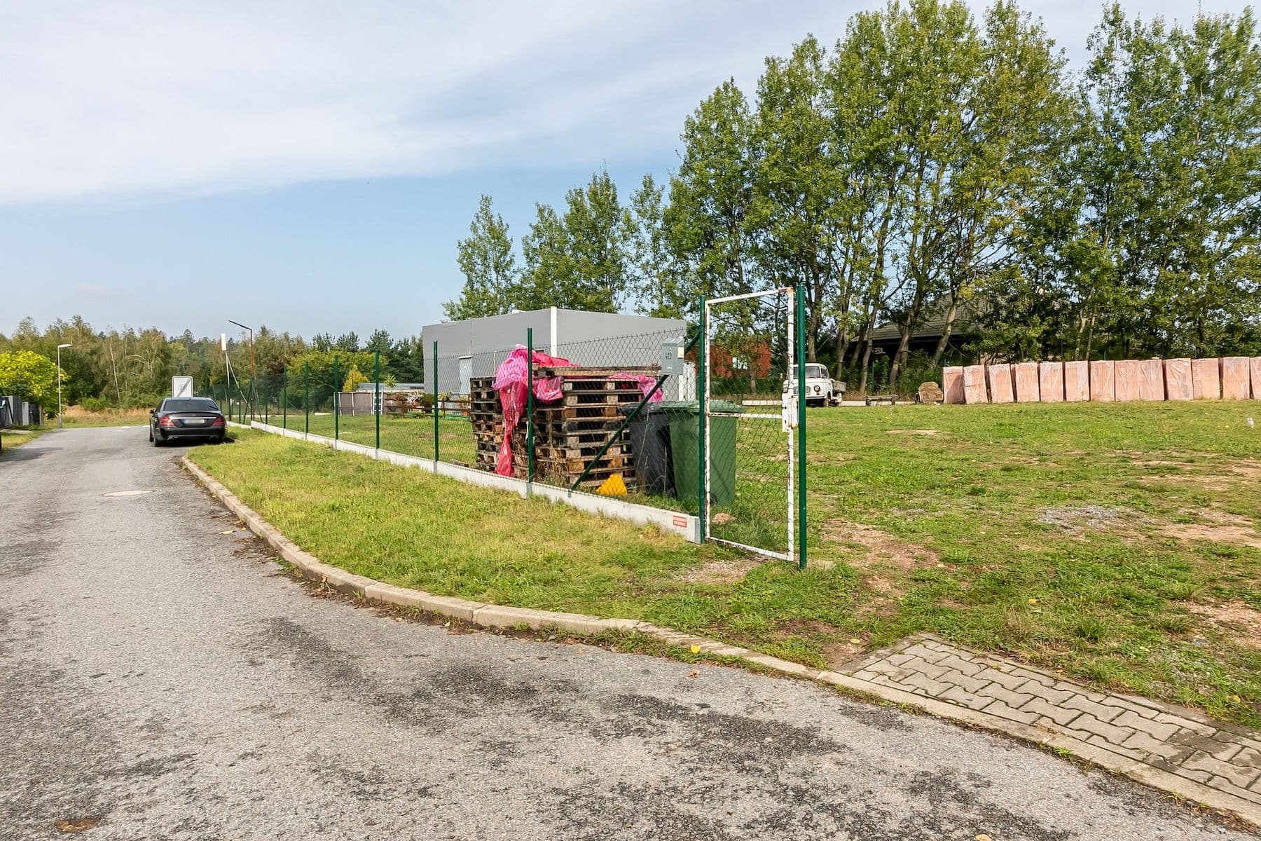 Predaj pozemku 1.506 m², Jevany, Středočeský kraj Predaj pozemku 1.506 m², Jevany, Středočeský kraj