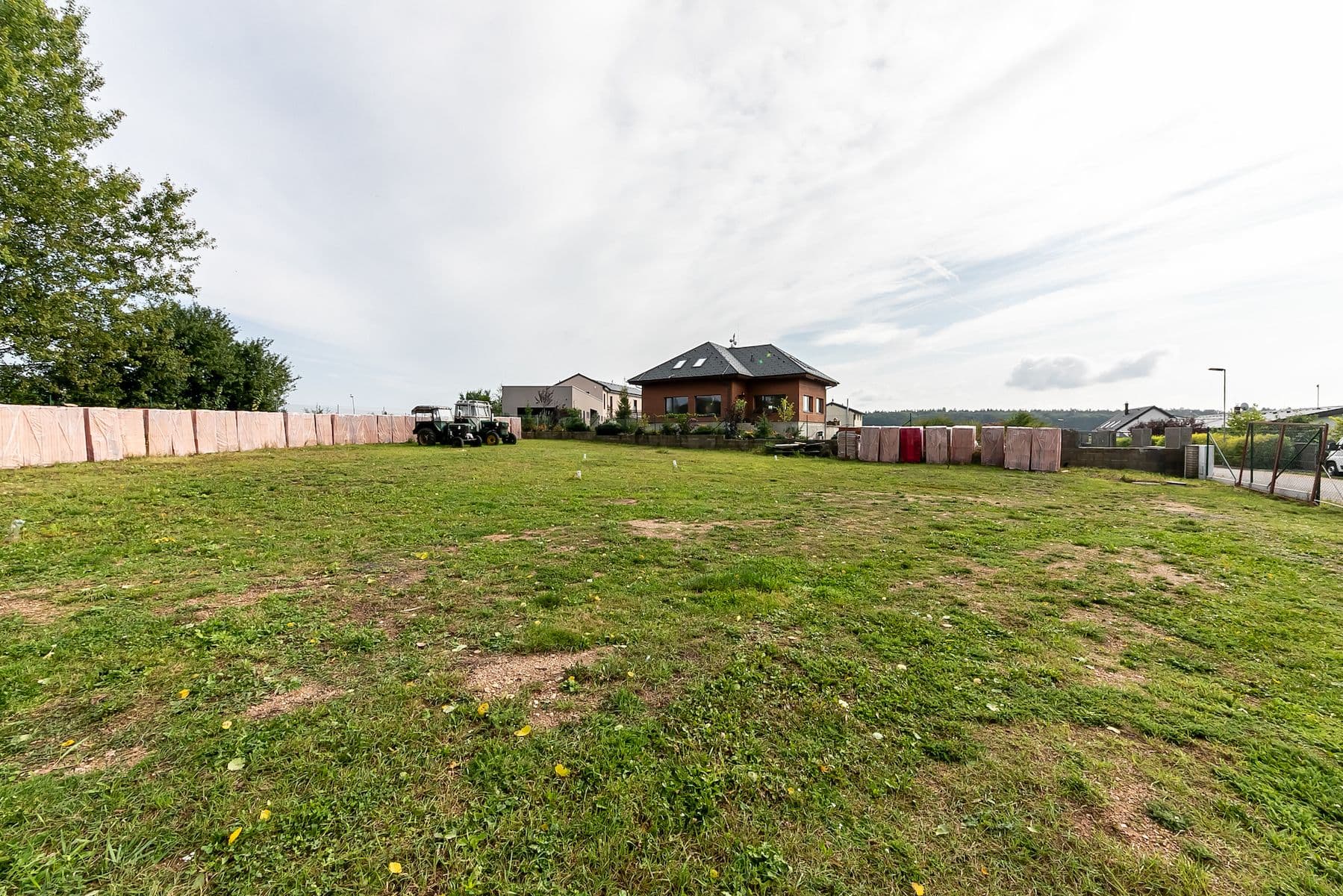 Predaj pozemku 1.506 m², Jevany, Středočeský kraj Predaj pozemku 1.506 m², Jevany, Středočeský kraj