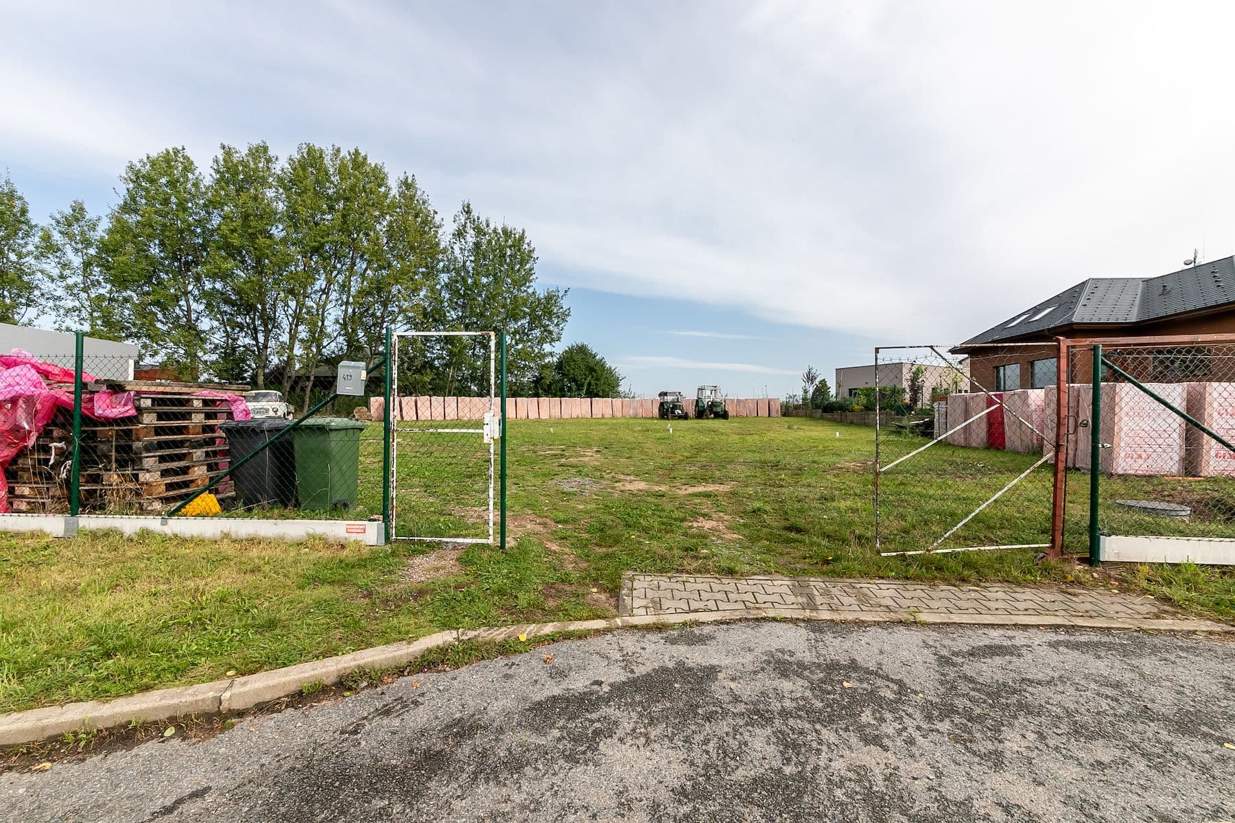 Predaj pozemku 1.506 m², Jevany, Středočeský kraj Predaj pozemku 1.506 m², Jevany, Středočeský kraj
