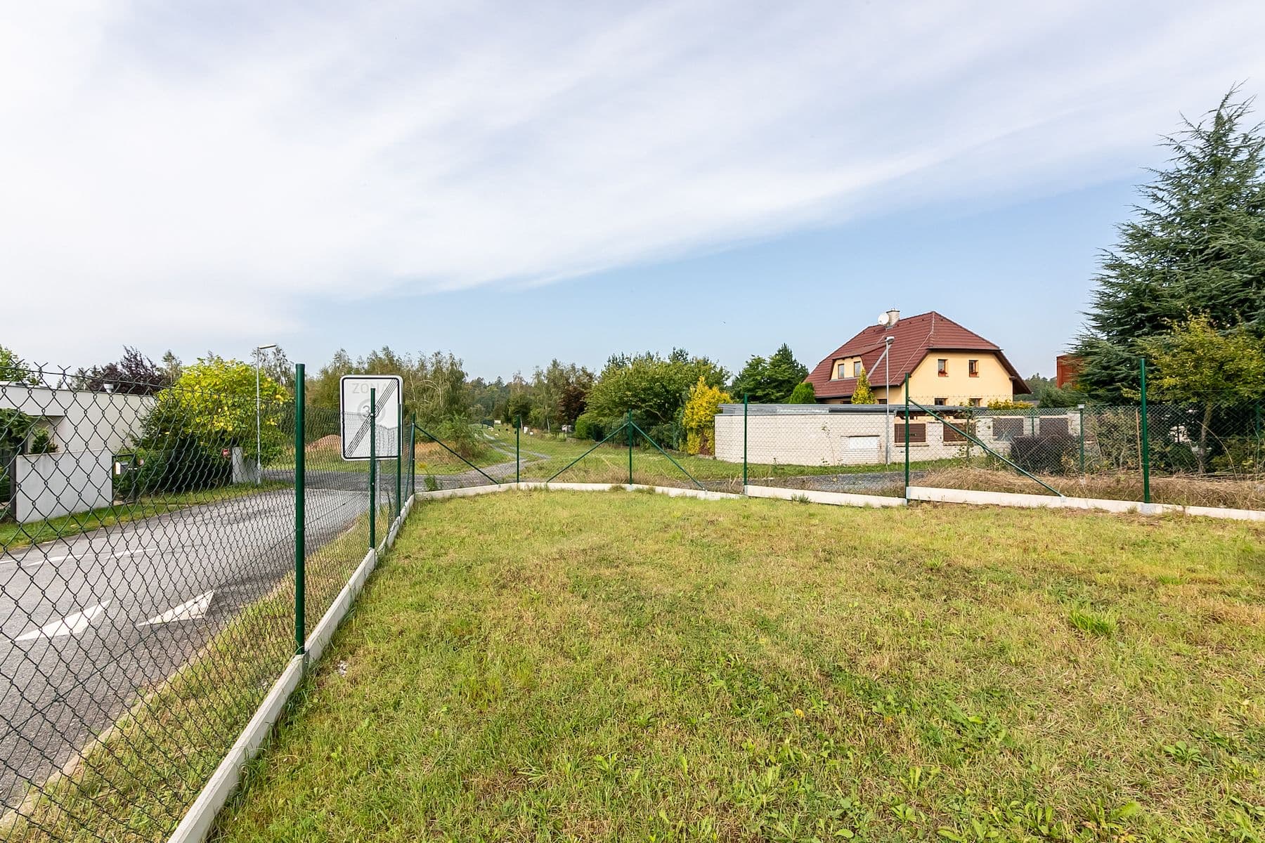 Predaj pozemku 1.506 m², Jevany, Středočeský kraj Predaj pozemku 1.506 m², Jevany, Středočeský kraj