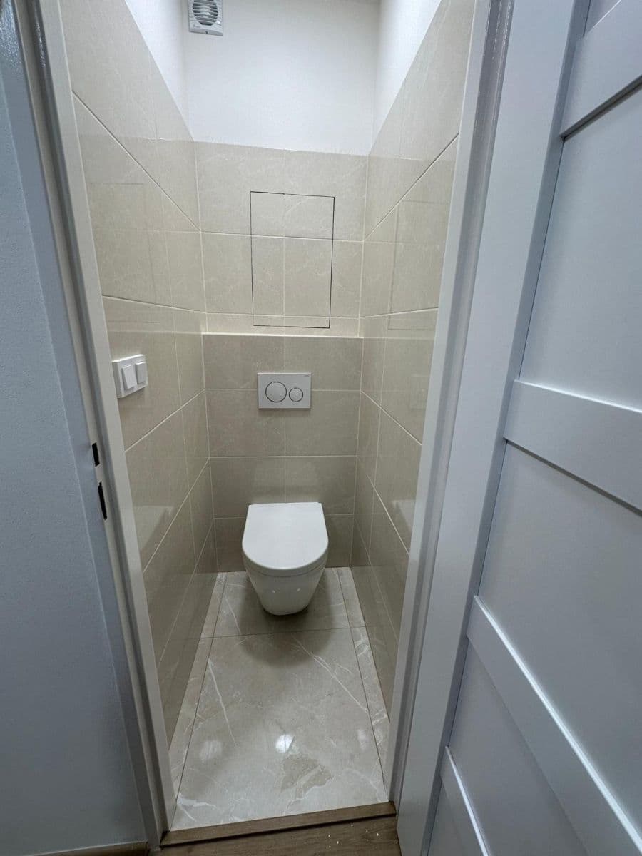 Prenájom bytu 2-izbový 55 m², Gruzínská, Praha, Praha Prenájom bytu 2-izbový 55 m², Gruzínská, Praha, Praha