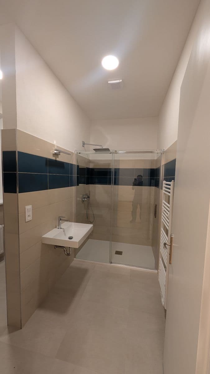 Prenájom bytu 1-izbový 68 m², Vodičkova, Praha, Praha Prenájom bytu 1-izbový 68 m², Vodičkova, Praha, Praha