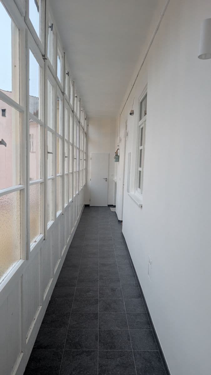 Prenájom bytu 1-izbový 68 m², Vodičkova, Praha, Praha Prenájom bytu 1-izbový 68 m², Vodičkova, Praha, Praha