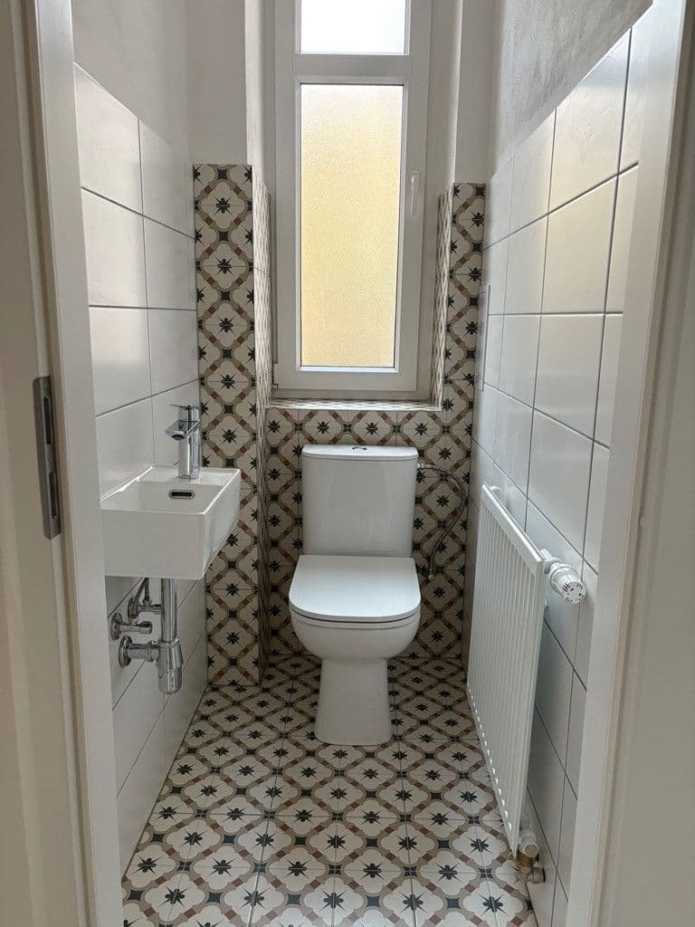 Prenájom bytu 3-izbový 72 m², Kozácká, Praha, Praha Prenájom bytu 3-izbový 72 m², Kozácká, Praha, Praha