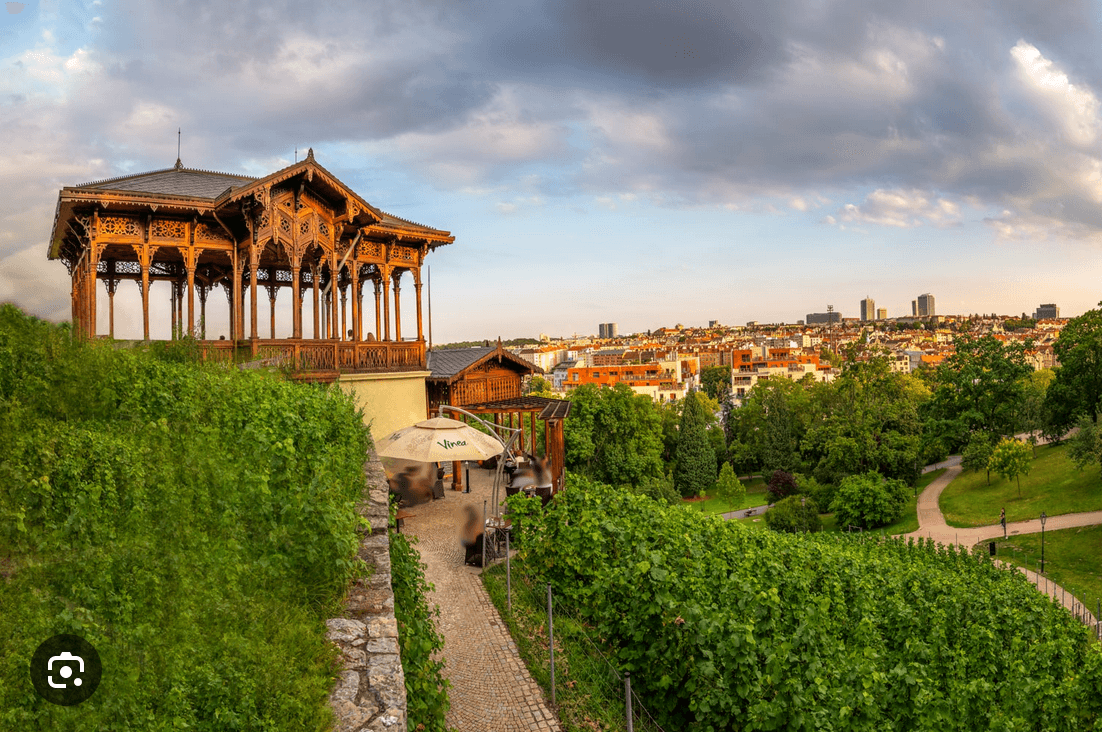 Prenájom bytu 3-izbový 72 m², Kozácká, Praha, Praha Prenájom bytu 3-izbový 72 m², Kozácká, Praha, Praha