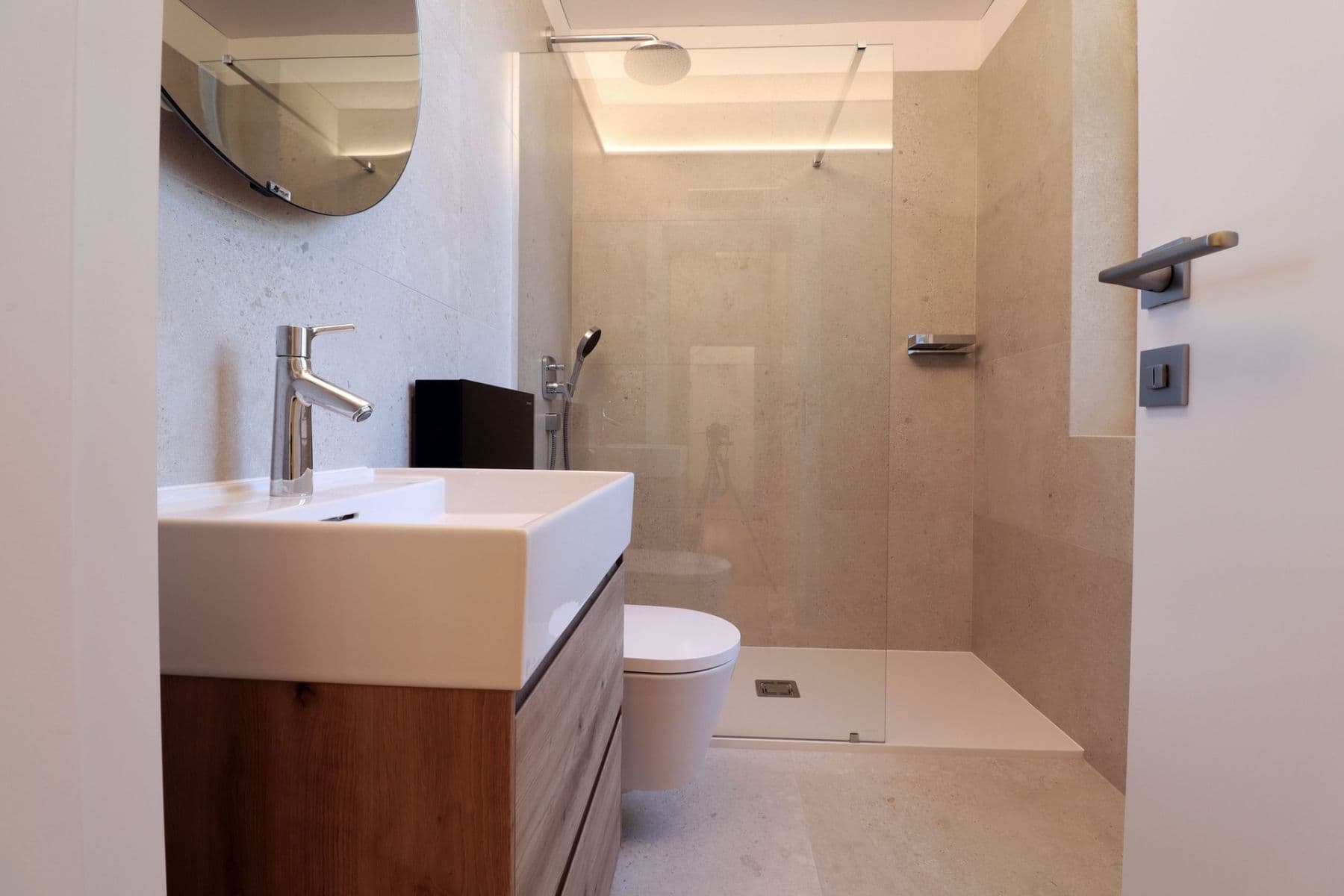 Prenájom bytu 3-izbový 78 m², Londýnská, Praha, Praha Prenájom bytu 3-izbový 78 m², Londýnská, Praha, Praha