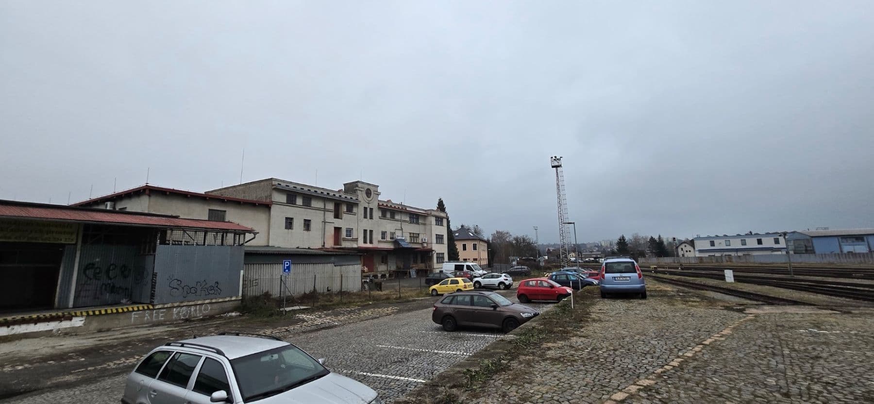 Prenájom nebytového priestoru 1.000 m², Krátká, Turnov, Liberecký kraj Prenájom nebytového priestoru 1.000 m², Krátká, Turnov, Liberecký kraj