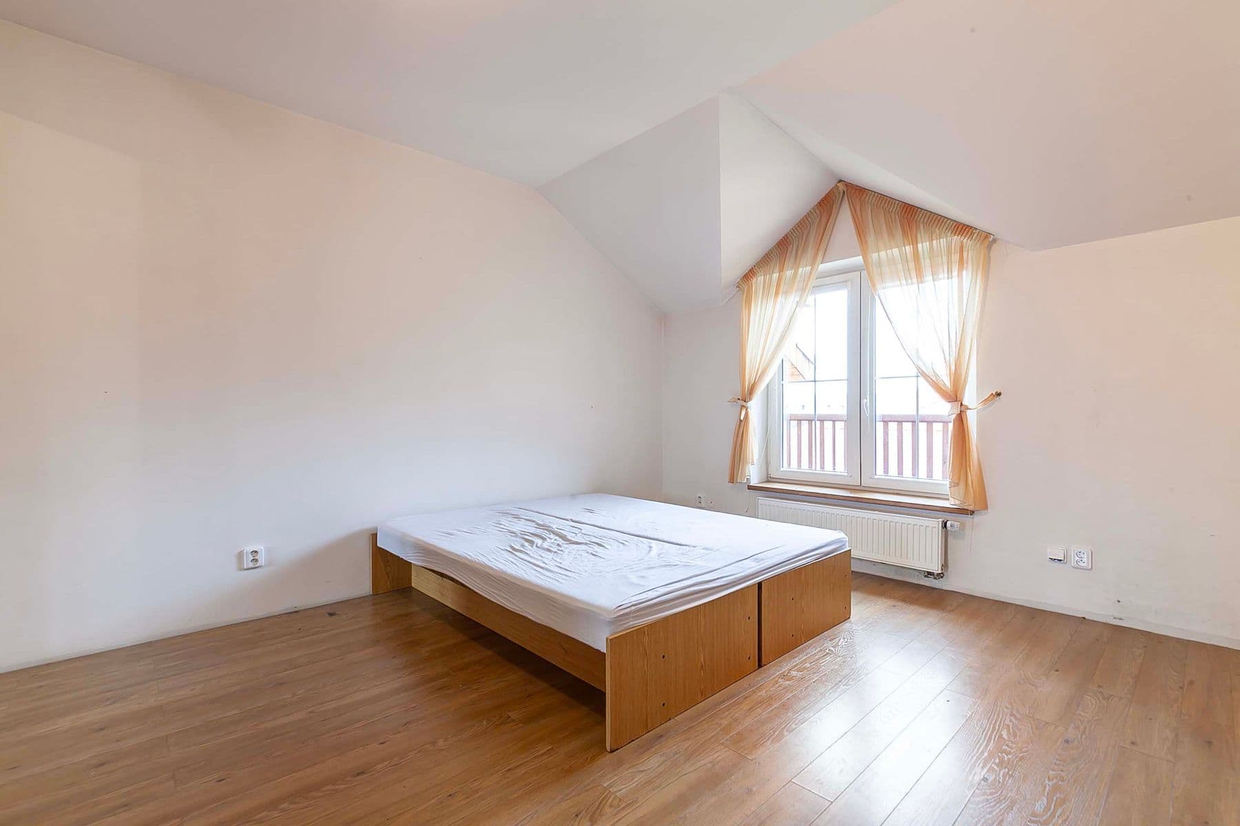 Predaj domu 290 m², pozemek 1.871 m², Do Polí, Bašť, Středočeský kraj Predaj domu 290 m², pozemek 1.871 m², Do Polí, Bašť, Středočeský kraj