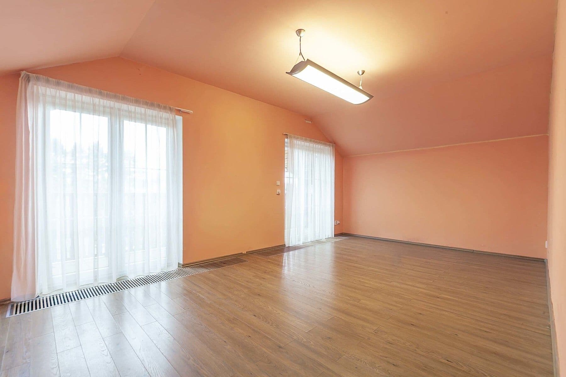 Predaj domu 290 m², pozemek 1.871 m², Do Polí, Bašť, Středočeský kraj Predaj domu 290 m², pozemek 1.871 m², Do Polí, Bašť, Středočeský kraj