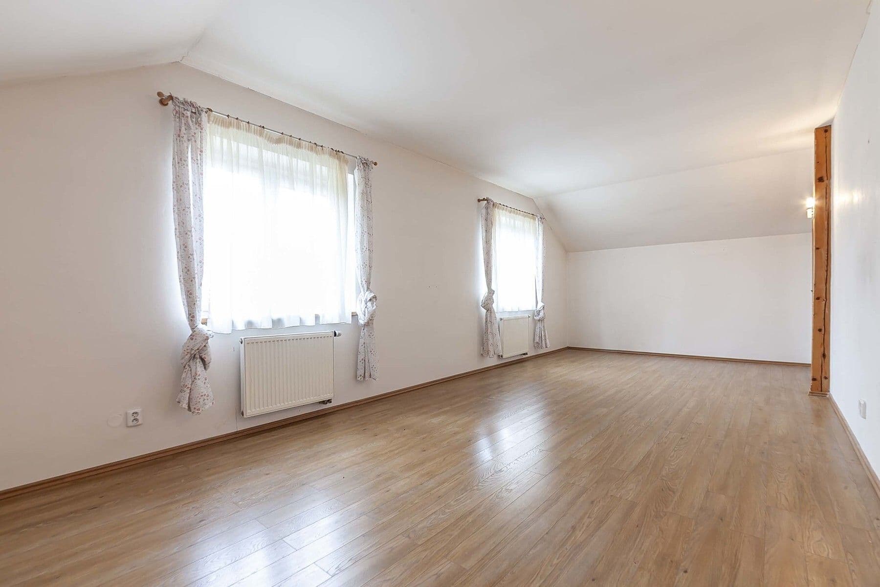 Predaj domu 290 m², pozemek 1.871 m², Do Polí, Bašť, Středočeský kraj Predaj domu 290 m², pozemek 1.871 m², Do Polí, Bašť, Středočeský kraj