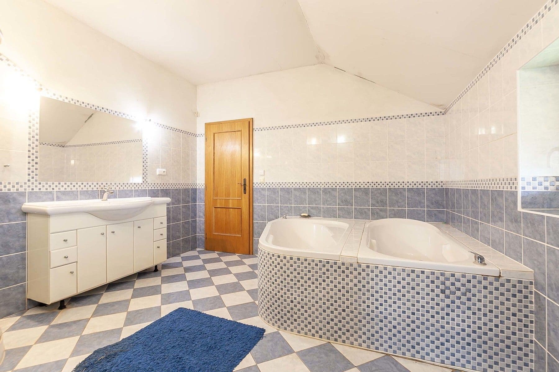 Predaj domu 290 m², pozemek 1.871 m², Do Polí, Bašť, Středočeský kraj Predaj domu 290 m², pozemek 1.871 m², Do Polí, Bašť, Středočeský kraj