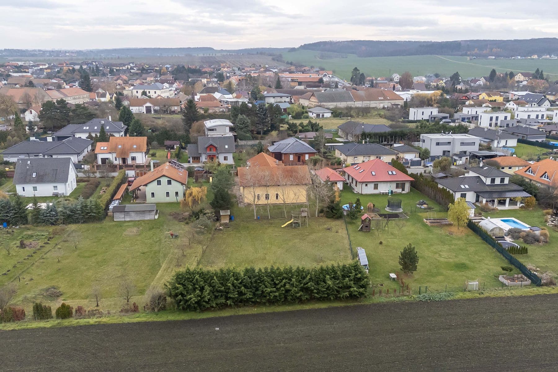 Predaj domu 290 m², pozemek 1.871 m², Do Polí, Bašť, Středočeský kraj Predaj domu 290 m², pozemek 1.871 m², Do Polí, Bašť, Středočeský kraj