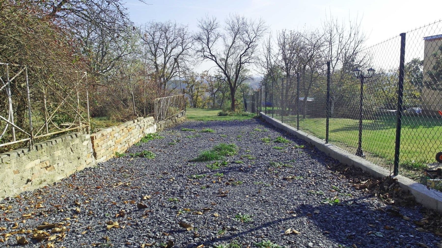 Predaj pozemku 1.347 m², U Křížku, Husinec, Středočeský kraj Predaj pozemku 1.347 m², U Křížku, Husinec, Středočeský kraj