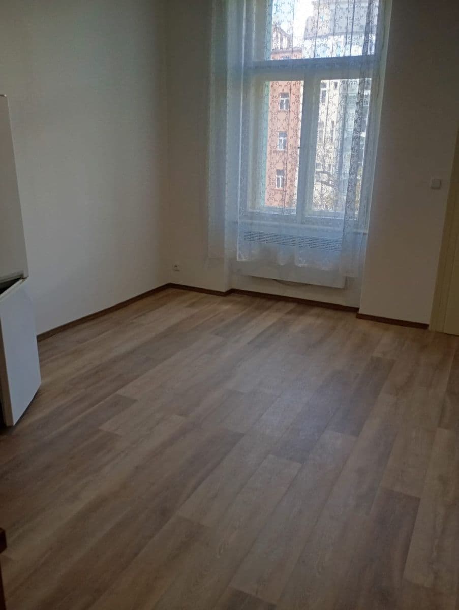 Prenájom bytu 2-izbový 80 m², Korunní, Praha, Praha Prenájom bytu 2-izbový 80 m², Korunní, Praha, Praha