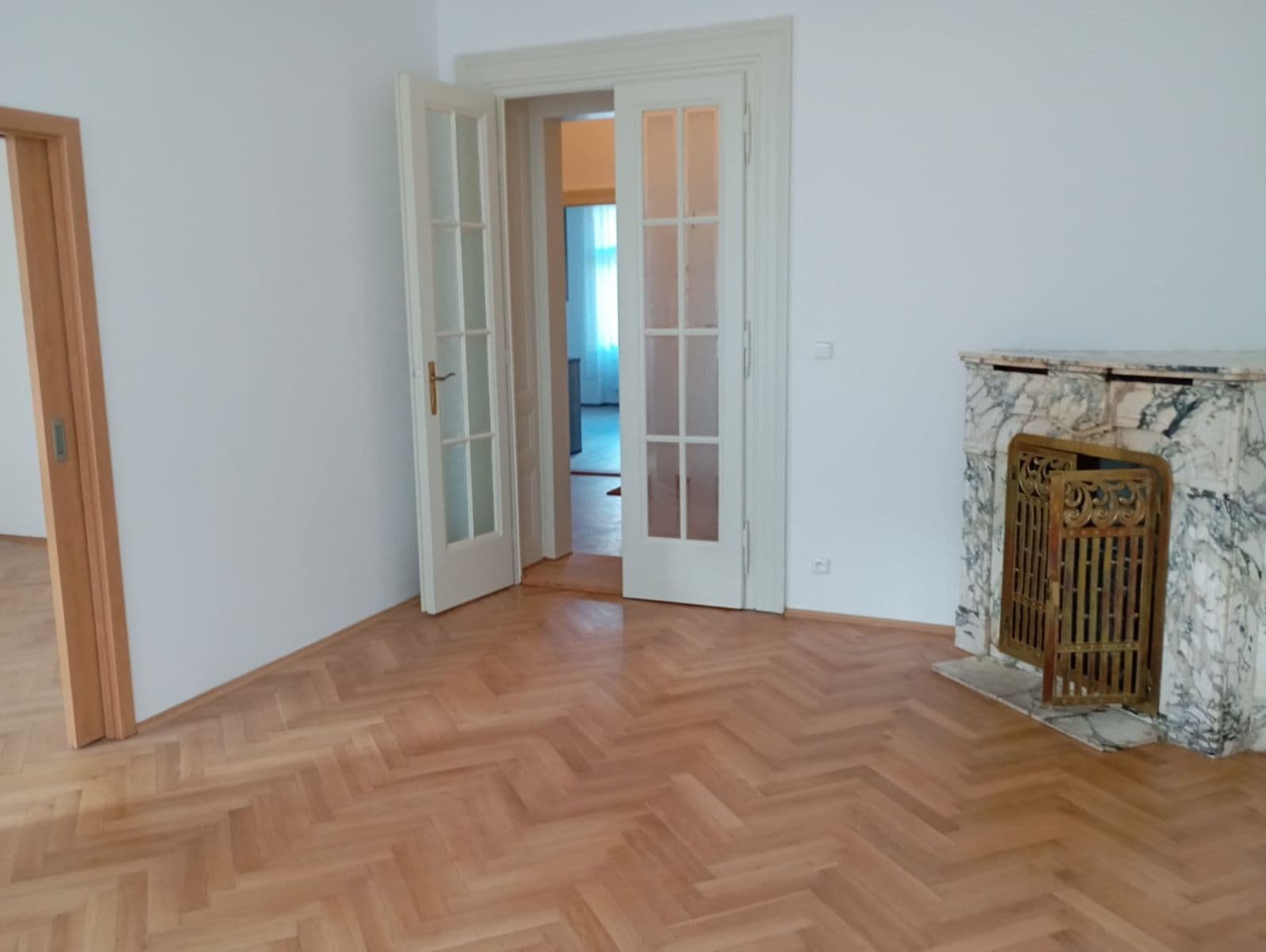 Prenájom bytu 2-izbový 80 m², Korunní, Praha, Praha Prenájom bytu 2-izbový 80 m², Korunní, Praha, Praha
