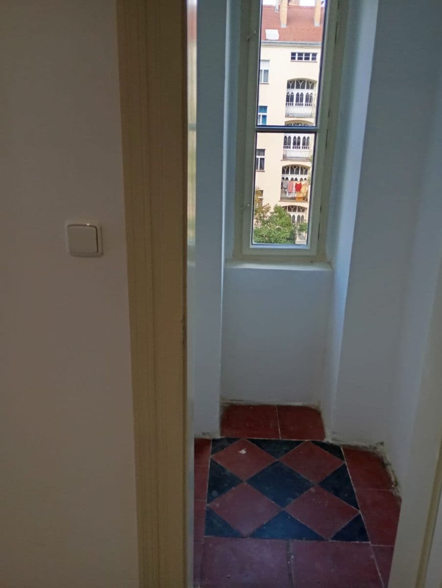 Prenájom bytu 2-izbový 80 m², Korunní, Praha, Praha Prenájom bytu 2-izbový 80 m², Korunní, Praha, Praha