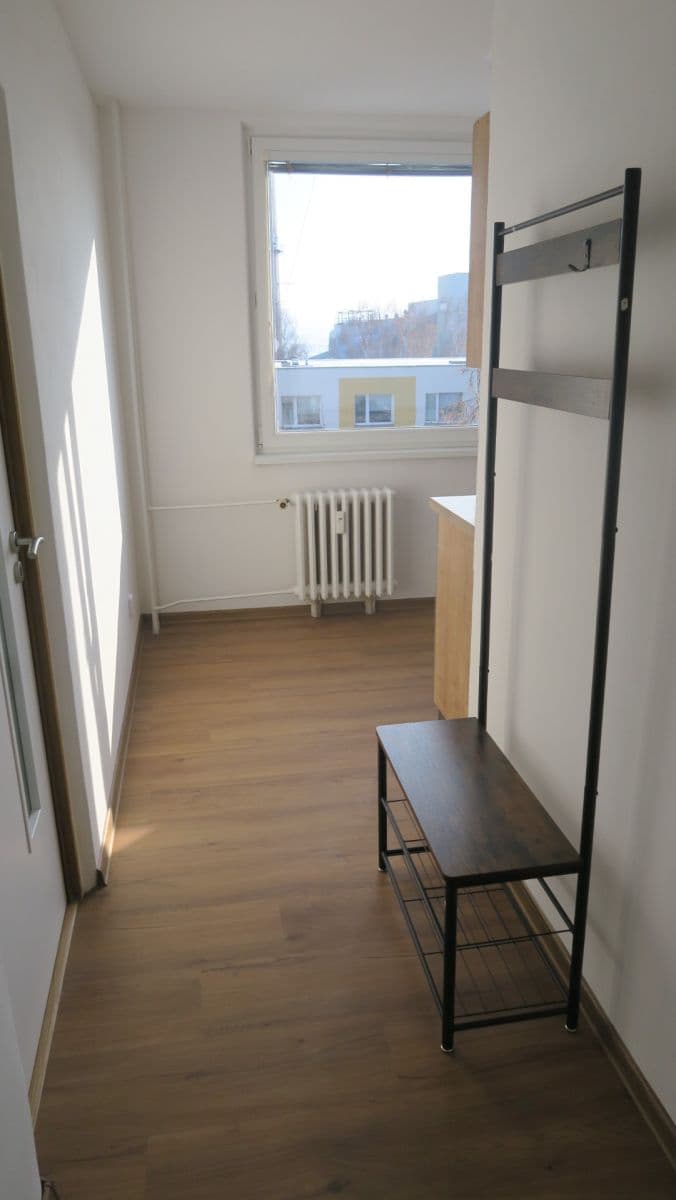 Prenájom bytu 1-izbový 38 m², Mírová, Rychnov nad Kněžnou, Královéhradecký kraj Prenájom bytu 1-izbový 38 m², Mírová, Rychnov nad Kněžnou, Královéhradecký kraj