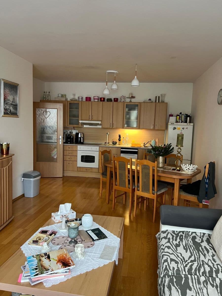 Prenájom bytu 2-izbový 68 m², Jeřabinová, Praha, Praha Prenájom bytu 2-izbový 68 m², Jeřabinová, Praha, Praha