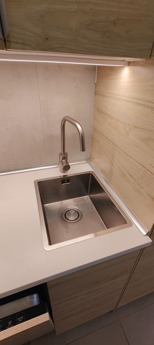 Prenájom bytu 1-izbový 32 m², Wassermannova, Praha, Praha Prenájom bytu 1-izbový 32 m², Wassermannova, Praha, Praha