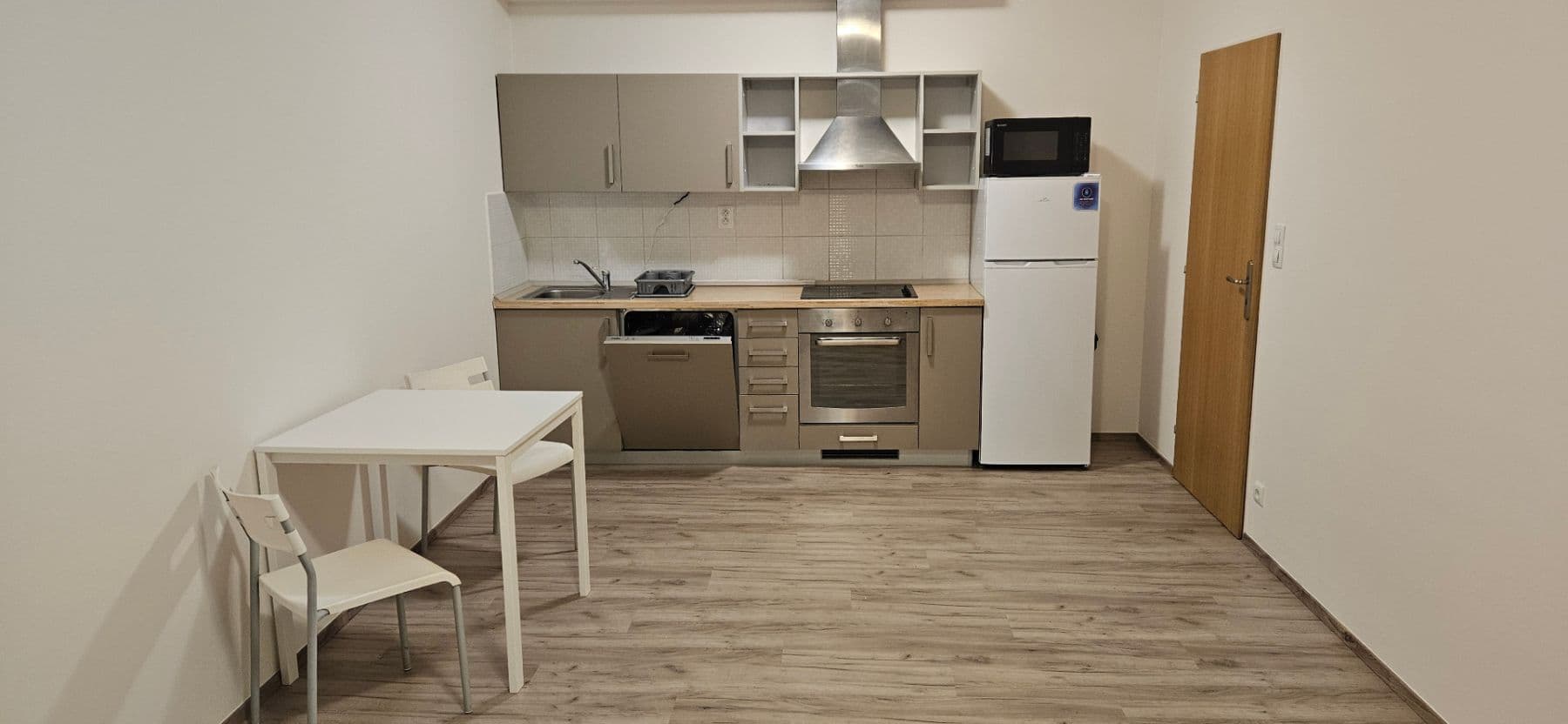 Prenájom bytu 2-izbový 48 m², Pod Harfou, Praha, Praha Prenájom bytu 2-izbový 48 m², Pod Harfou, Praha, Praha