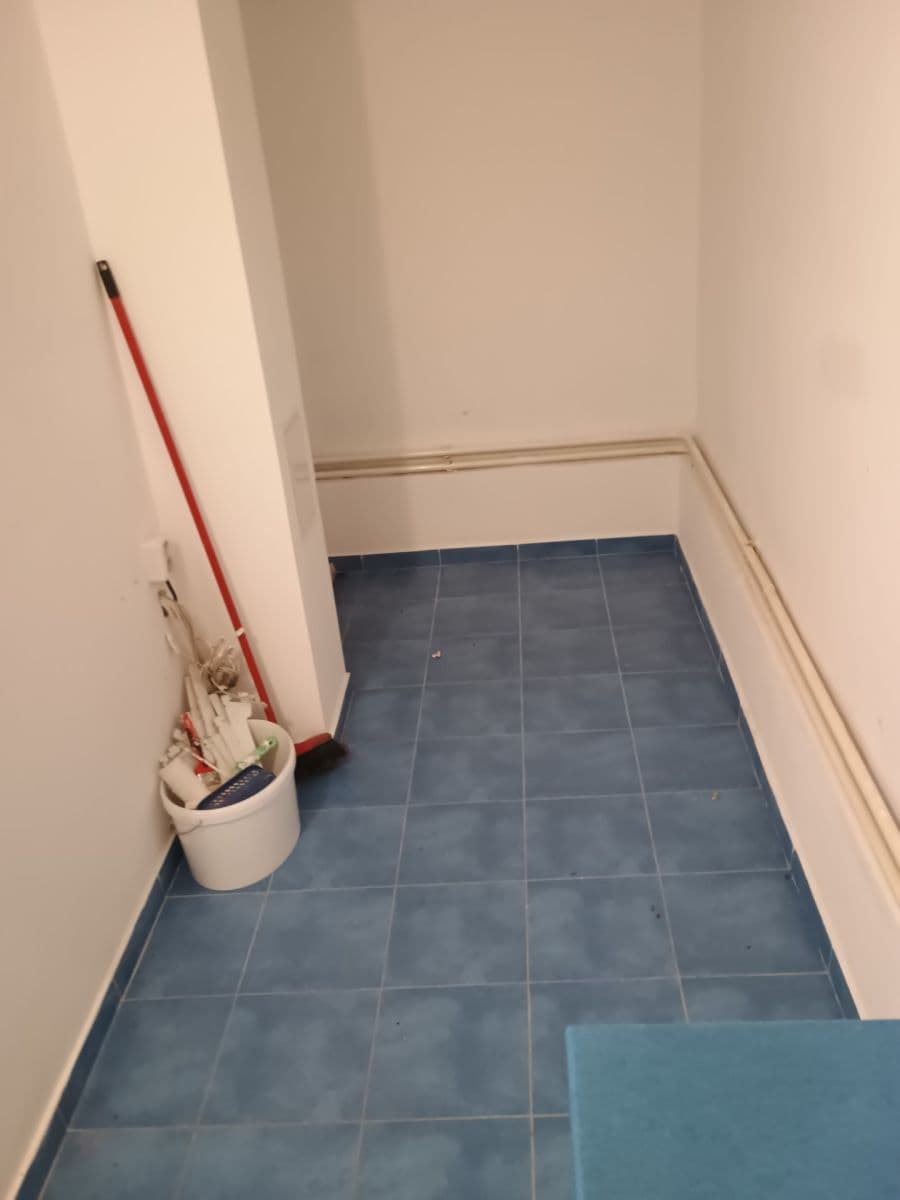 Prenájom nebytového priestoru 44 m², Pšenčíkova, Praha, Praha Prenájom nebytového priestoru 44 m², Pšenčíkova, Praha, Praha