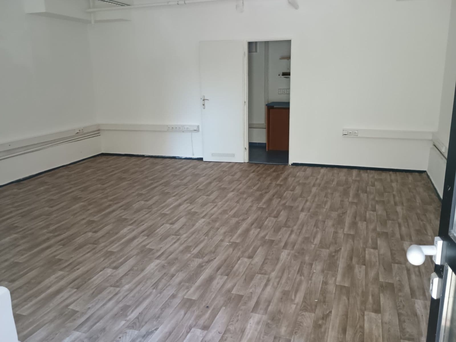 Prenájom nebytového priestoru 44 m², Pšenčíkova, Praha, Praha Prenájom nebytového priestoru 44 m², Pšenčíkova, Praha, Praha