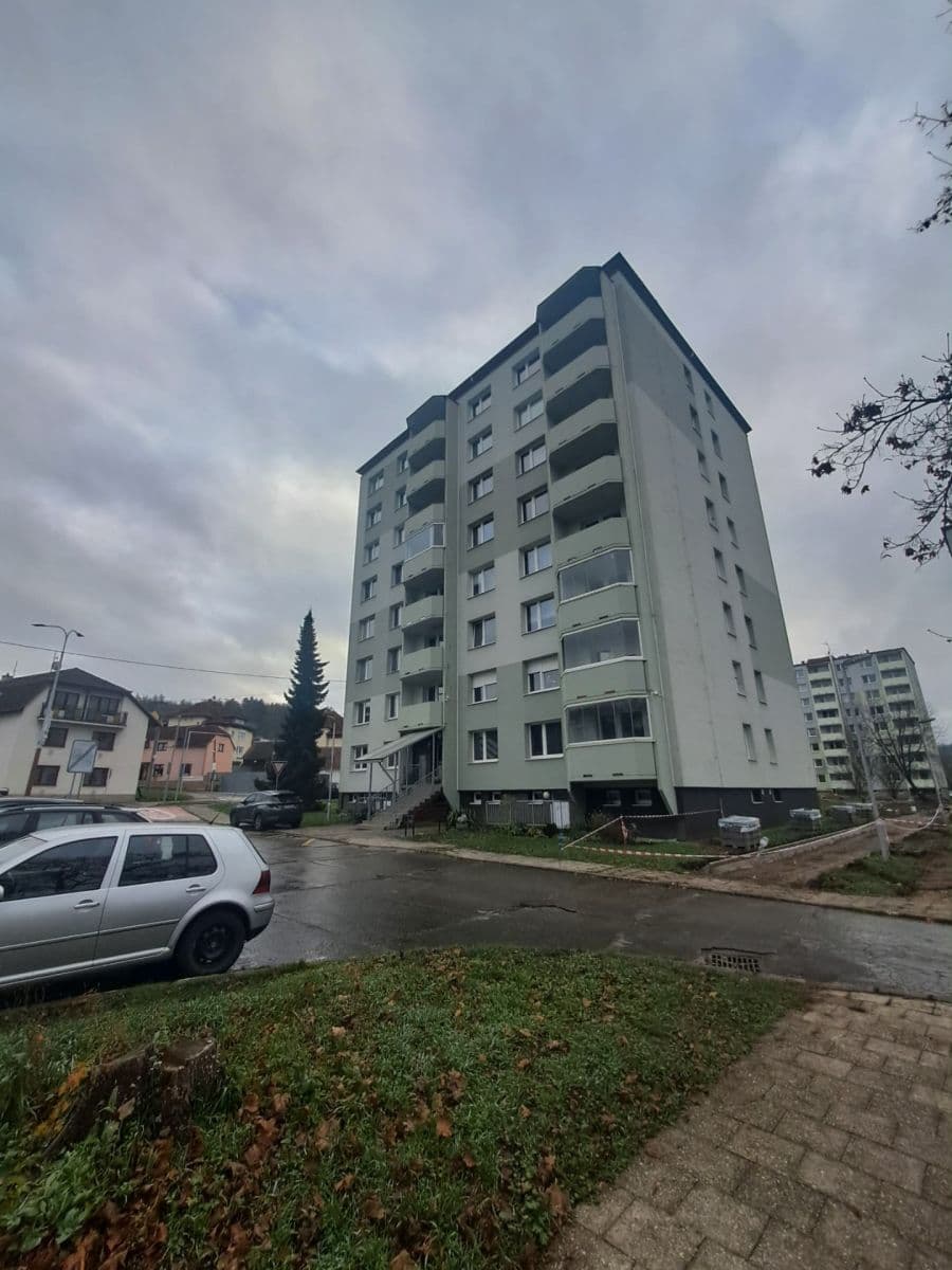 Predaj bytu 3-izbový 70 m², Masarykova, Luhačovice, Zlínský kraj Predaj bytu 3-izbový 70 m², Masarykova, Luhačovice, Zlínský kraj