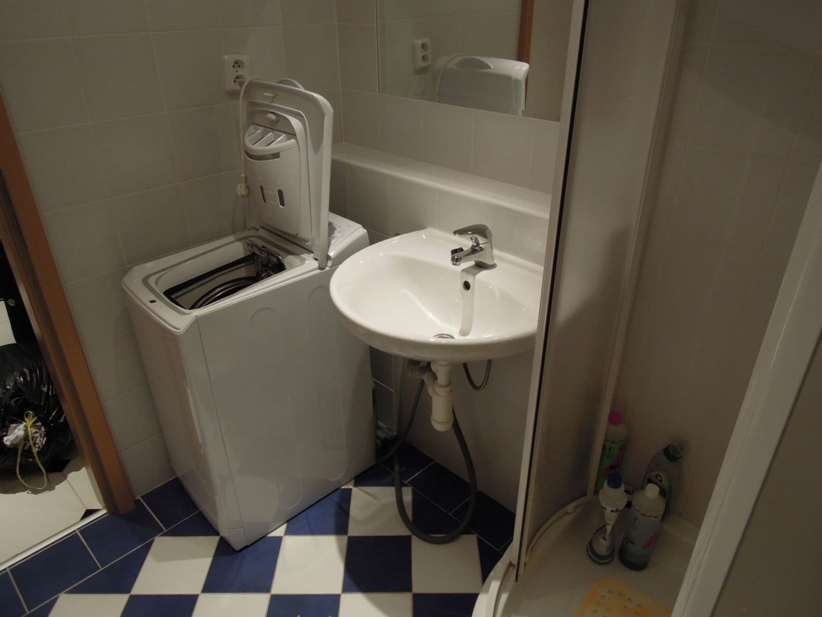 Prenájom bytu 2-izbový 38 m², Horáčkova, Praha, Praha Prenájom bytu 2-izbový 38 m², Horáčkova, Praha, Praha