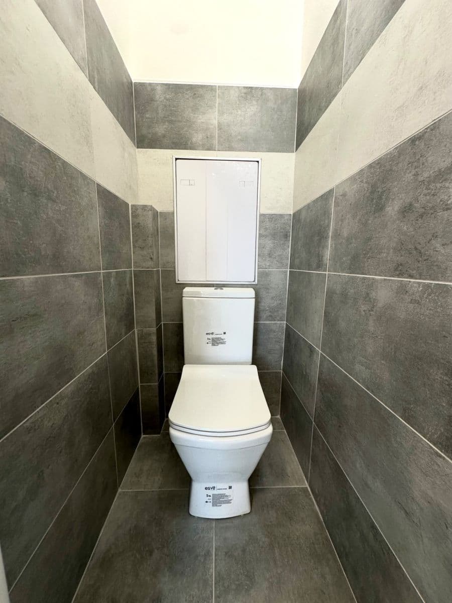 Predaj bytu 3-izbový 84 m², Šumperská, Praha, Praha Predaj bytu 3-izbový 84 m², Šumperská, Praha, Praha