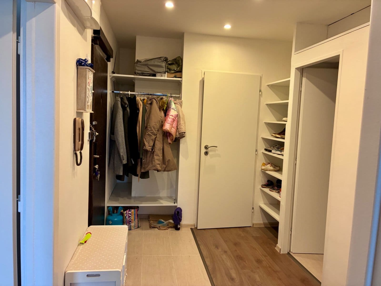 Prenájom bytu 3-izbový 60 m², Hlavatého, Praha, Praha Prenájom bytu 3-izbový 60 m², Hlavatého, Praha, Praha