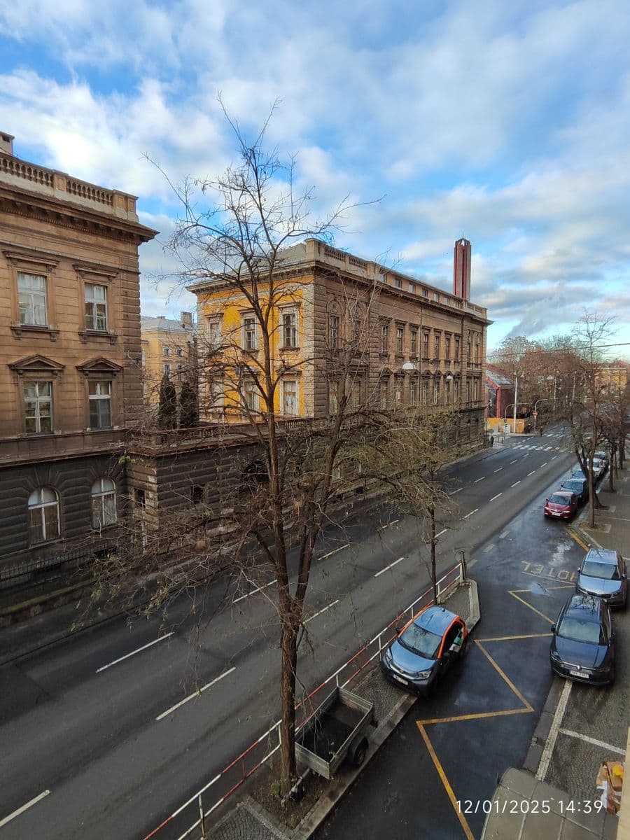 Prenájom bytu 27 m², Sokolská, Praha, Praha Prenájom bytu 27 m², Sokolská, Praha, Praha
