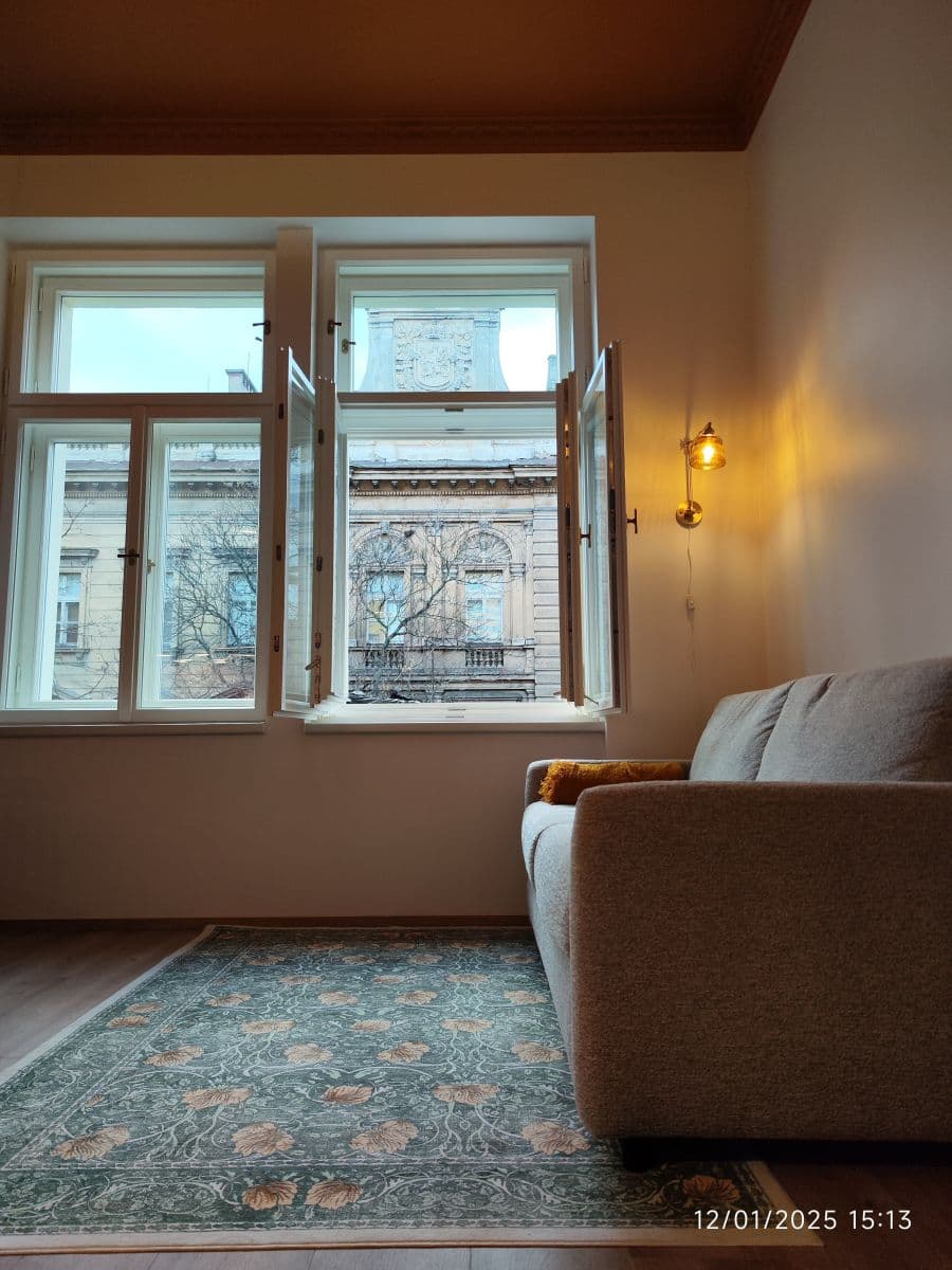 Prenájom bytu 27 m², Sokolská, Praha, Praha Prenájom bytu 27 m², Sokolská, Praha, Praha